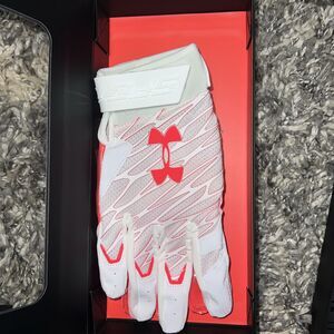 LARGE Under Armour UA Spotlight Ultra Gluegrip Football Gloves 1351537 TWO PAIRS